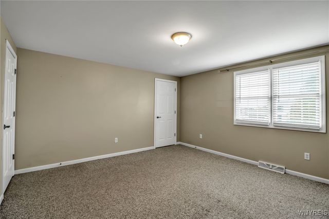 6181 Old Beattie Road, Lockport Town, NY 14094