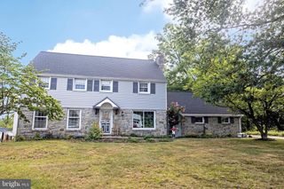 1341 QUAIL HOLLOW RD, Harrisburg, PA 17112