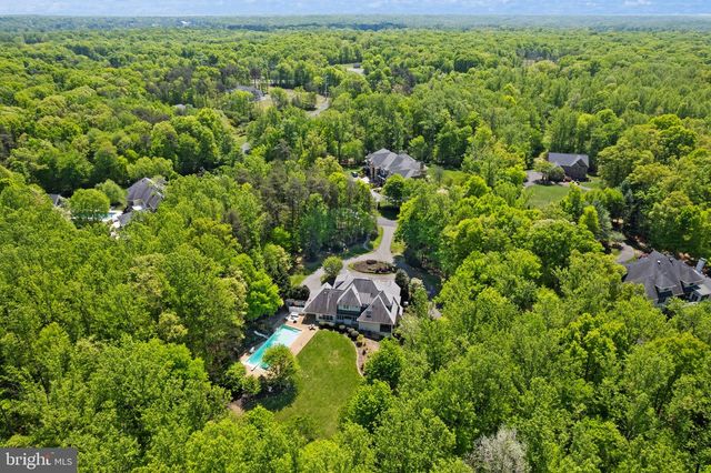 5033 HUNTWOOD MANOR DR, Fairfax, VA 22030