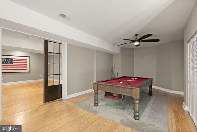 5033 HUNTWOOD MANOR DR, Fairfax, VA 22030