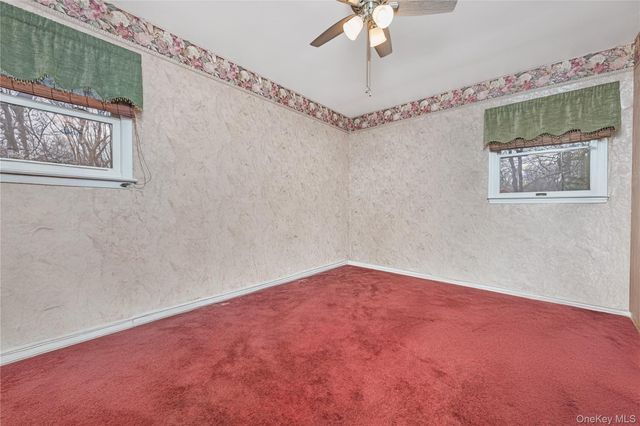 4 Danville Court, Greenlawn, NY 11740