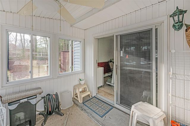 4 Danville Court, Greenlawn, NY 11740