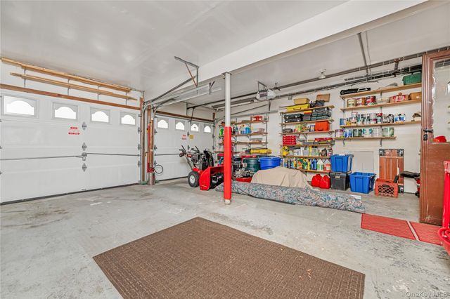 4 Danville Court, Greenlawn, NY 11740