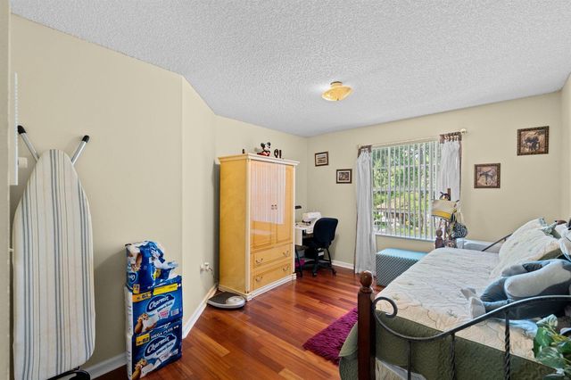 5304 NW 66th Avenue, Lauderhill, FL 33319