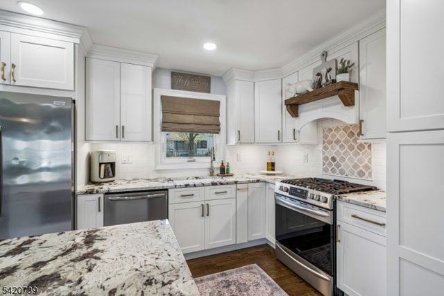 14 June Way, Middlesex Boro, NJ 08846