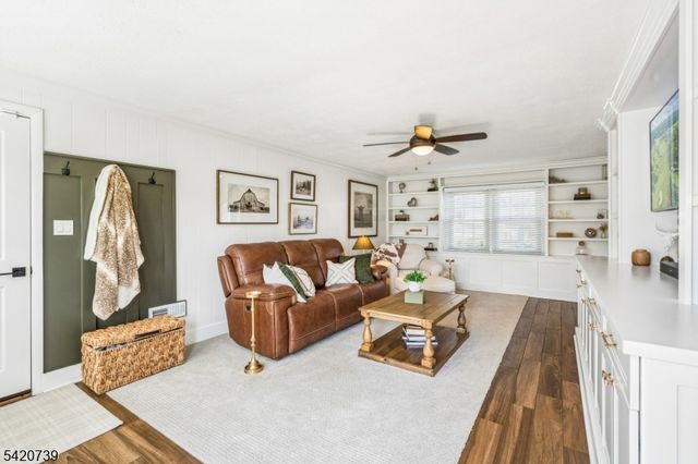 14 June Way, Middlesex Boro, NJ 08846