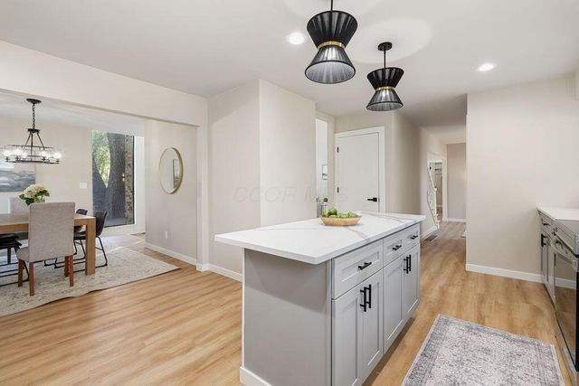 2687 Snouffer Road, Columbus, OH 43235