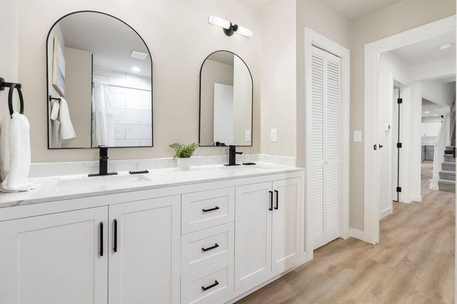 2687 Snouffer Road, Columbus, OH 43235