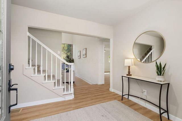 2687 Snouffer Road, Columbus, OH 43235