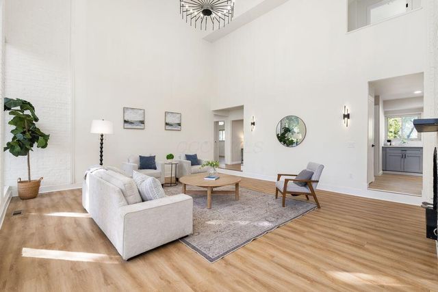 2687 Snouffer Road, Columbus, OH 43235