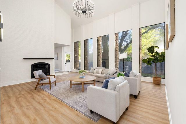 2687 Snouffer Road, Columbus, OH 43235