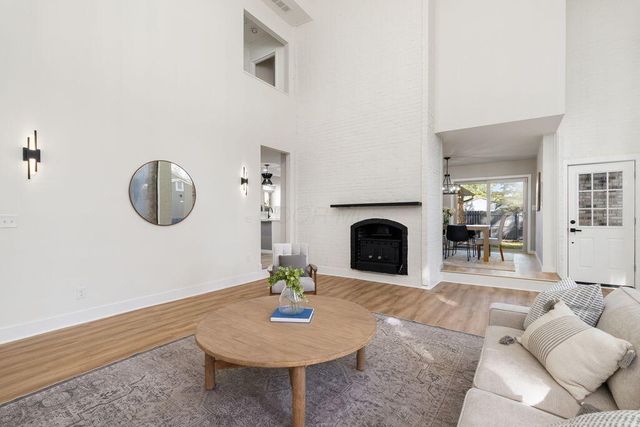 2687 Snouffer Road, Columbus, OH 43235