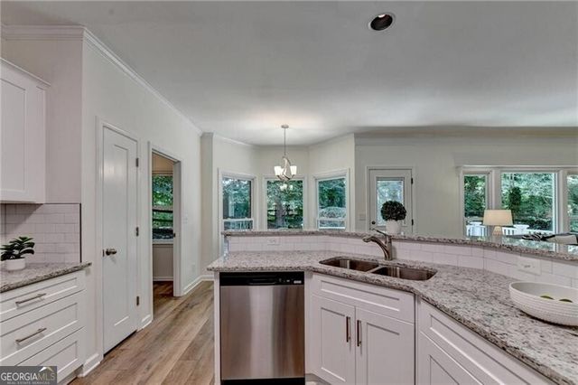 150 Ashewoode Downs Lane, Johns Creek, GA 30005