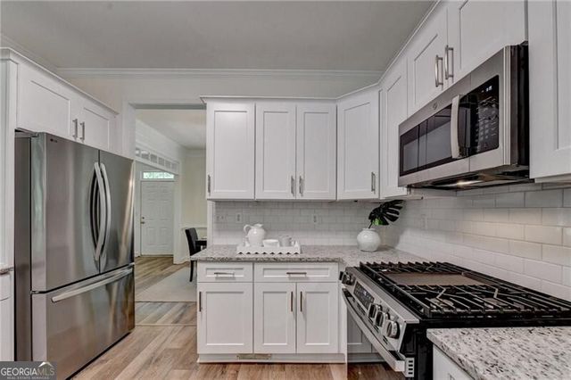 150 Ashewoode Downs Lane, Johns Creek, GA 30005