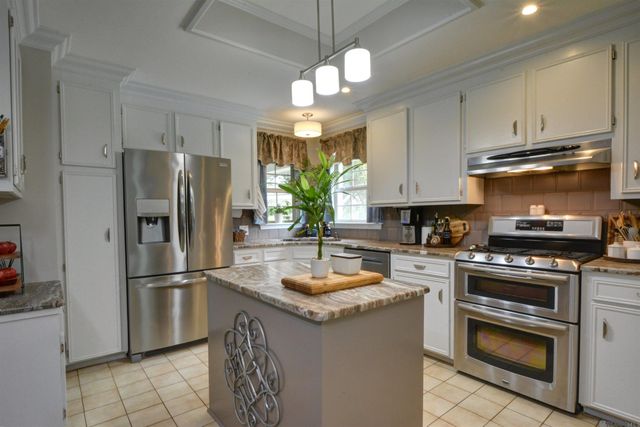 14810 Crystal Dr, Central, LA 70770