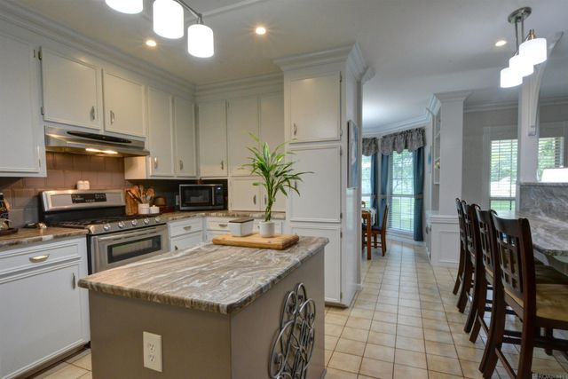 14810 Crystal Dr, Central, LA 70770