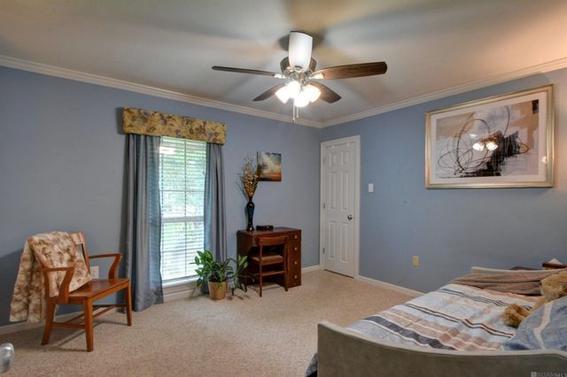 14810 Crystal Dr, Central, LA 70770