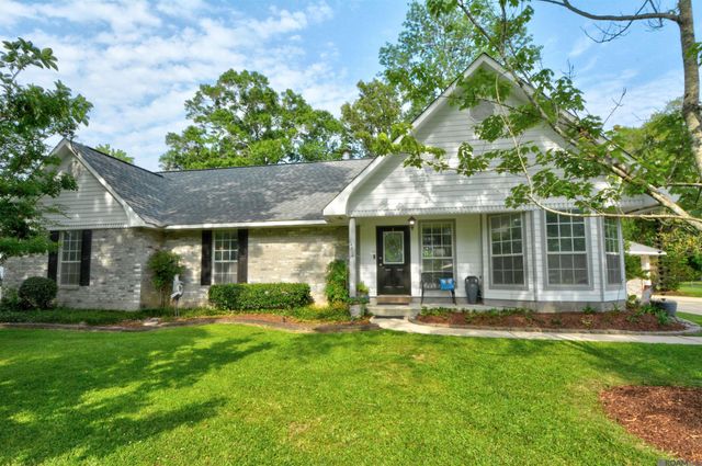 14810 Crystal Dr, Central, LA 70770