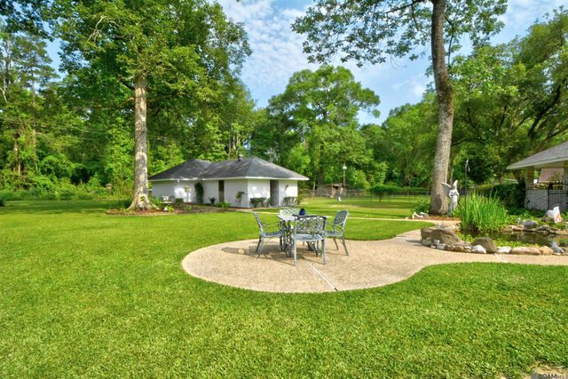 14810 Crystal Dr, Central, LA 70770