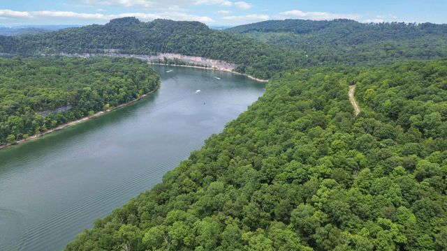 11 Genes Road, Somerset, KY 42503