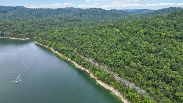 11 Genes Road, Somerset, KY 42503