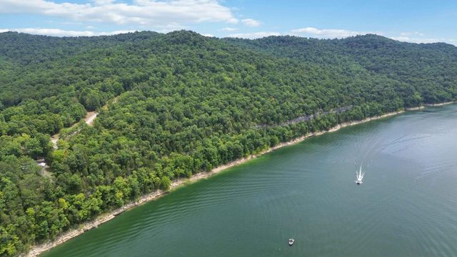 11 Genes Road, Somerset, KY 42503