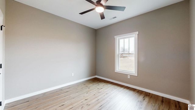 80 Ellie Court, Mayfield, KY 42066