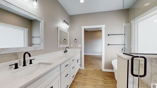 80 Ellie Court, Mayfield, KY 42066