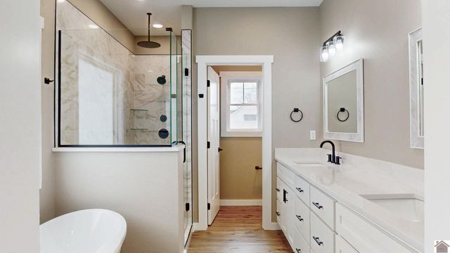 80 Ellie Court, Mayfield, KY 42066