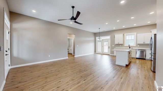 80 Ellie Court, Mayfield, KY 42066