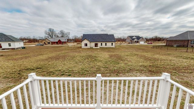 80 Ellie Court, Mayfield, KY 42066