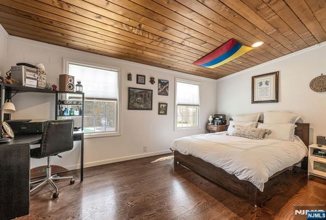 8 Prescott Road, Ho-ho-kus, NJ 07423
