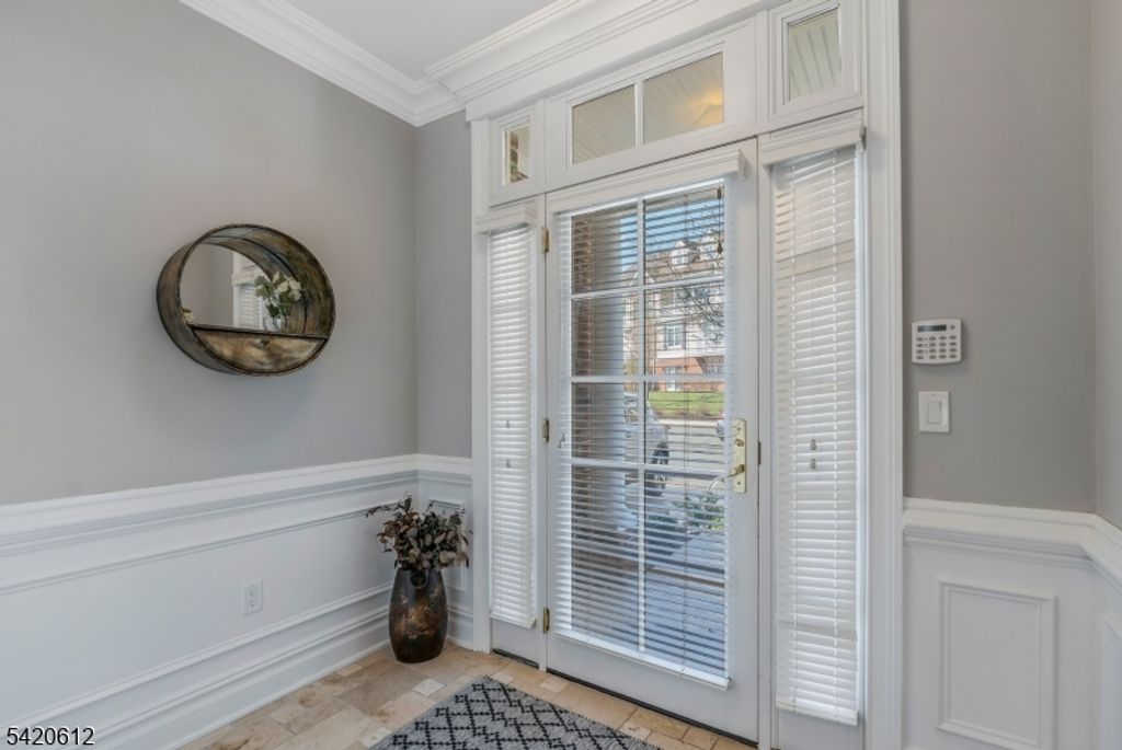 8 Schmidt Cir, Watchung Boro, NJ 07069 — photo 2