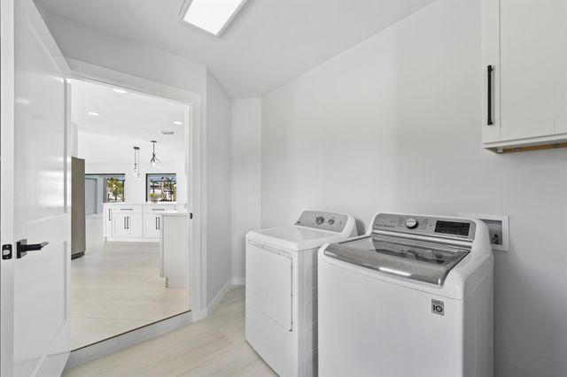 2807 NW St Lucie Lane, Stuart, FL 34994