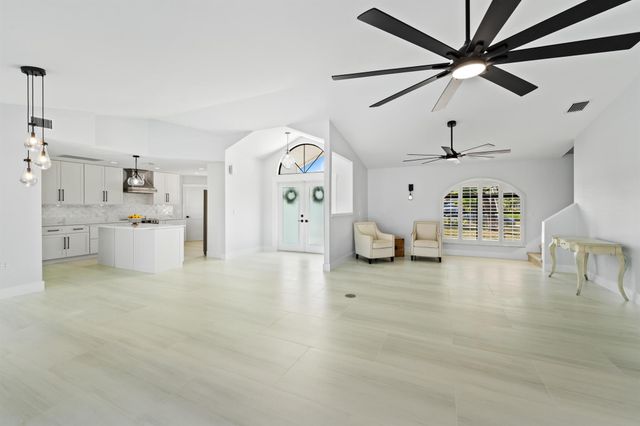 2807 NW St Lucie Lane, Stuart, FL 34994