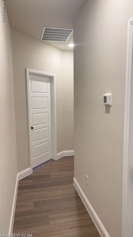 212 Navajo Trail, Alvarado, TX 76009