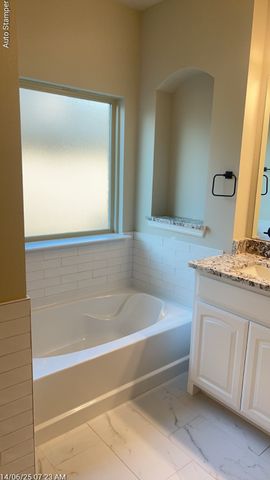 212 Navajo Trail, Alvarado, TX 76009
