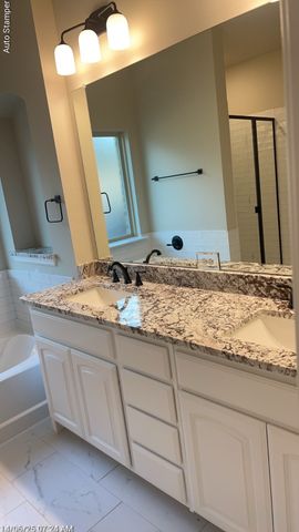 212 Navajo Trail, Alvarado, TX 76009