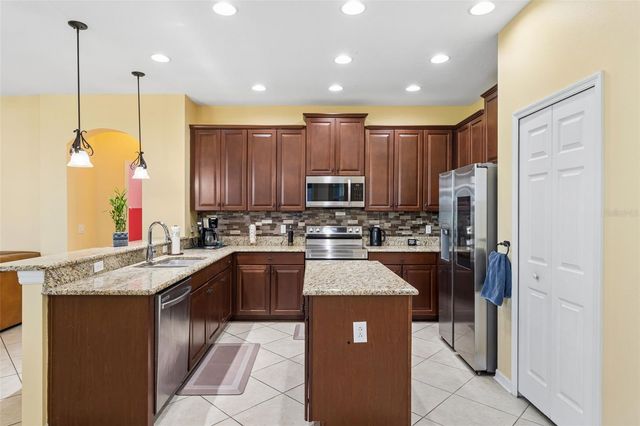 589 BLUE CYPRESS DRIVE, Groveland, FL 34736