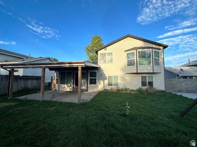 6092 S LONGMORE DR, Salt Lake City, UT 84118