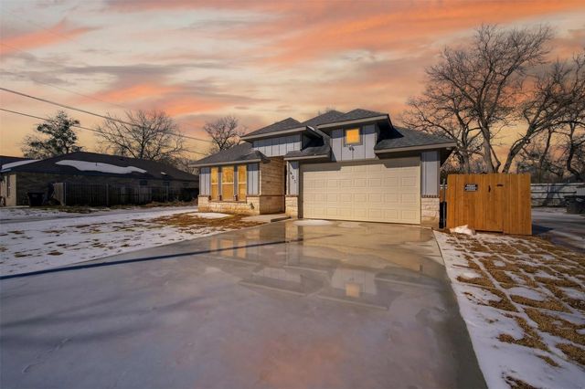 601 E Willingham Street, Cleburne, TX 76031