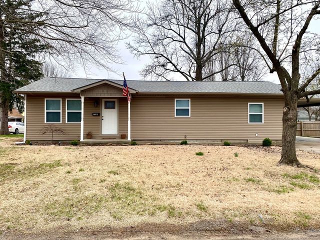 721 N 17th Street, Herrin, IL 62848