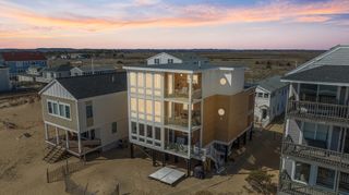 187 Atlantic Ave B, Salisbury, MA 01952