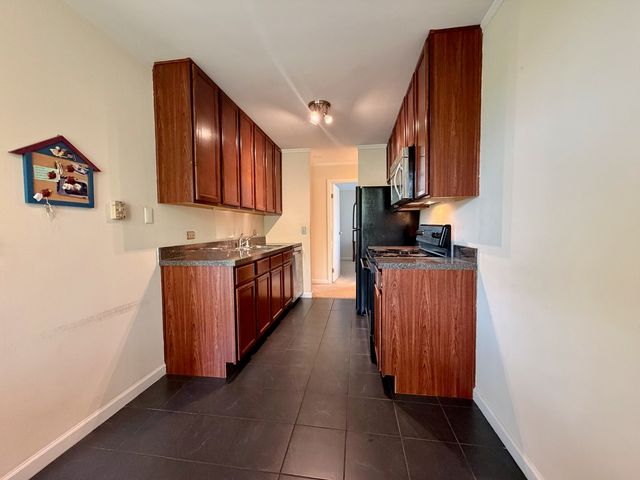 5950 Oakwood Drive 3M, Lisle, IL 60532