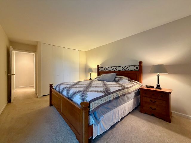 5950 Oakwood Drive 3M, Lisle, IL 60532