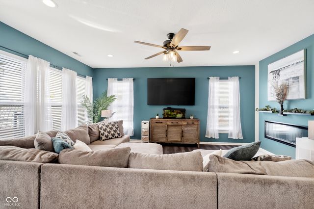 4144 Homestead Drive, Whitestown, IN 46075