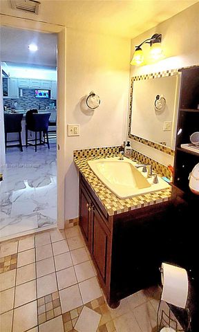 3905 N Nob Hill Rd 510, Sunrise, FL 33351