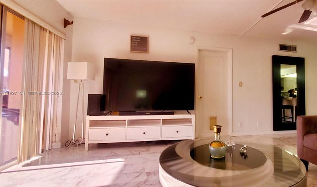 3905 N Nob Hill Rd 510, Sunrise, FL 33351