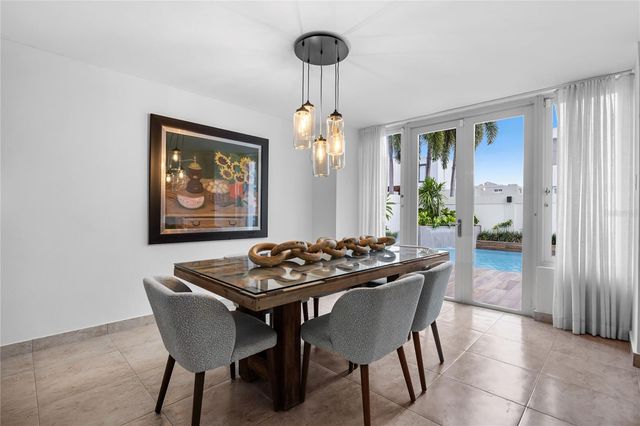 Calle Princesa Diana 52 ESTANCIAS REALES, Guaynabo, PR 00969