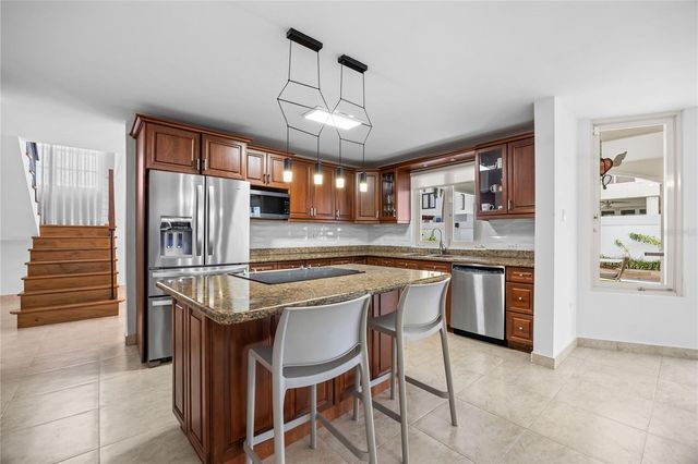 Calle Princesa Diana 52 ESTANCIAS REALES, Guaynabo, PR 00969